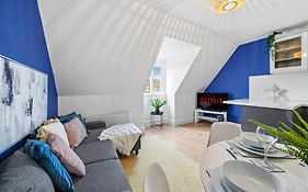 The Chaucer Suite - Exceptionally Stylish - Sleeps 4